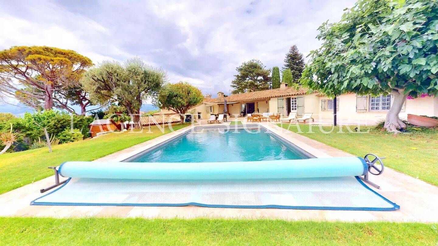 A LOUER NICE FABRON - VILLA 6P AVEC PISCINE — 1