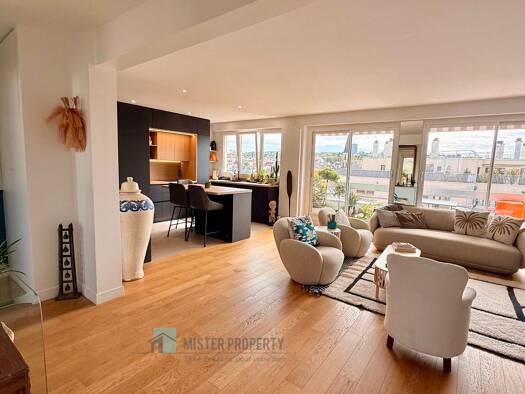 Appartement à vendre 770 000 € 3 pièces 2 chambres 82 m² Étage 6/8 Centre Ville Rueil-Malmaison 92500