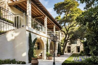 Hôtel particulier à vendre 3 990 000 € 20 pièces 17 chambres 654 m² 2 056 m² de terrain Port Grimaud Grimaud 83310