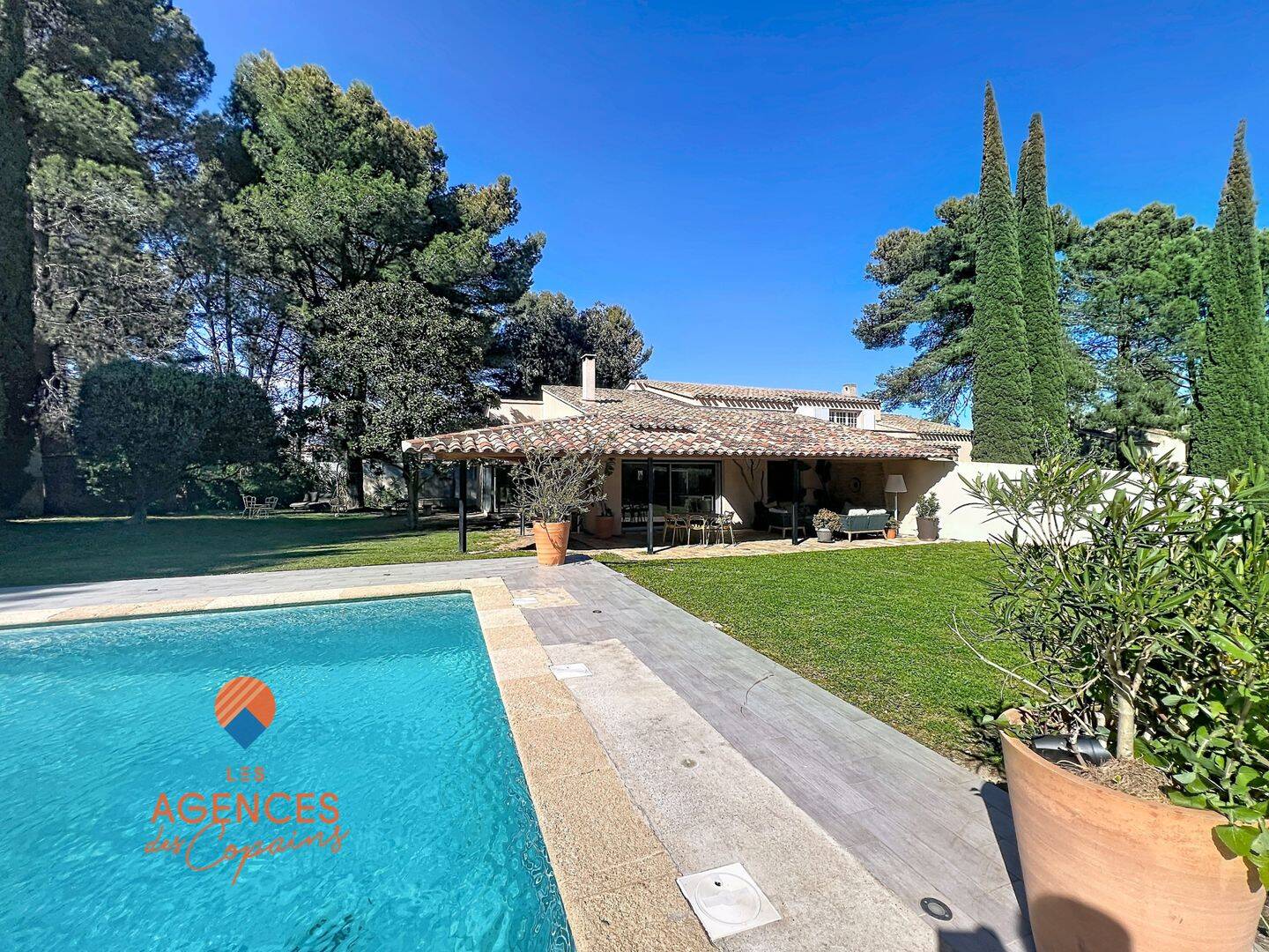 Maison 8 pièces 257 m² · à La Seyne-sur-Mer · 257 m² · 1 490 000 €