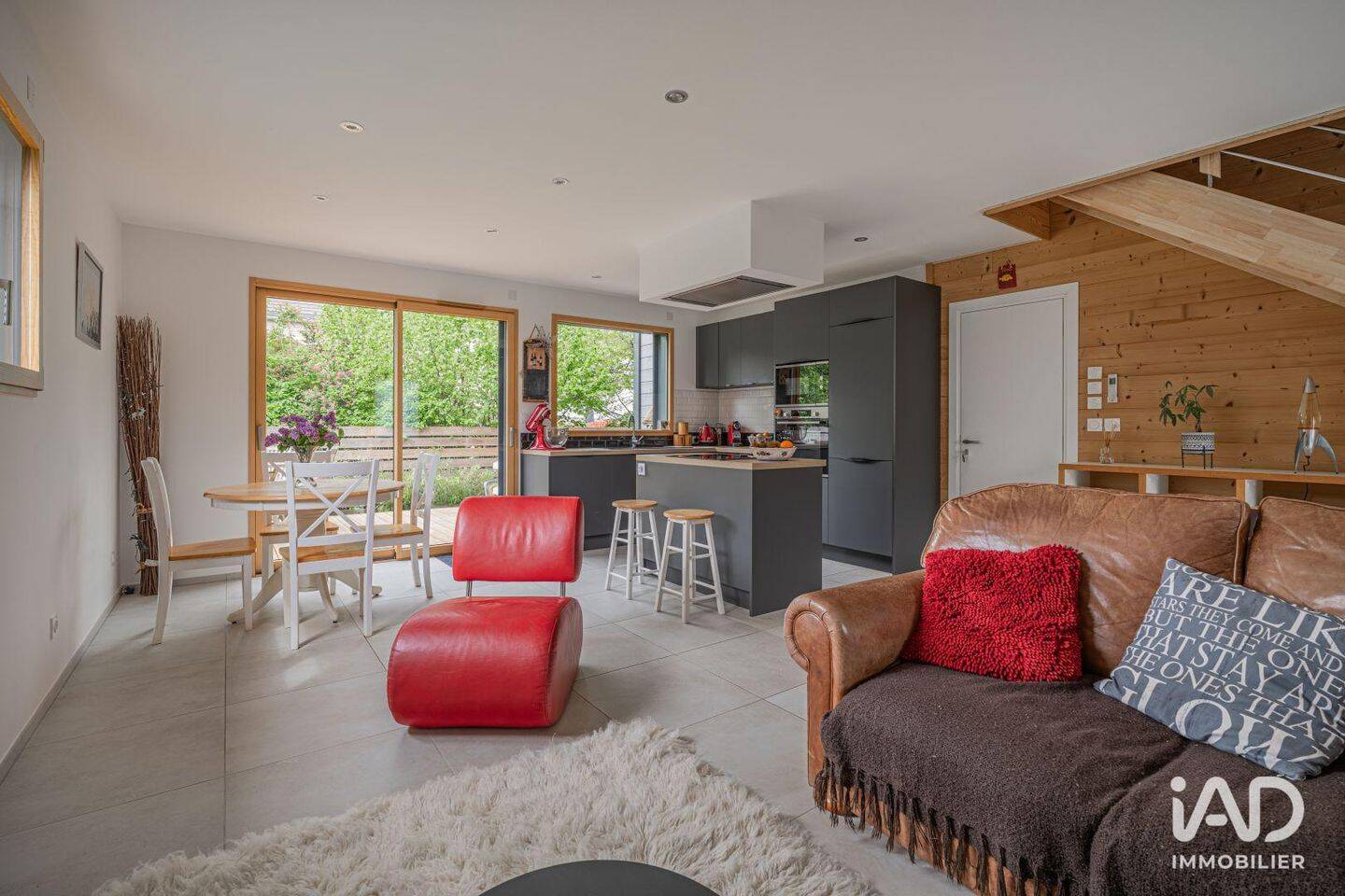 Maison 5 pièces 111 m² · à Vougy · 111 m² · 390 000 €