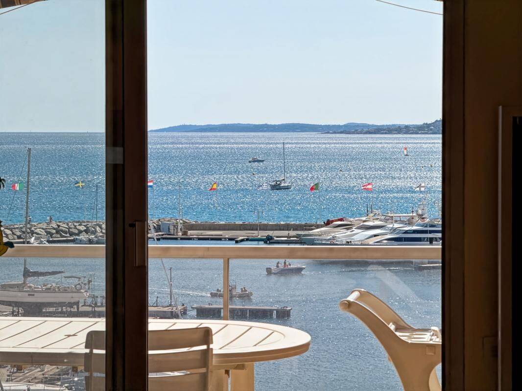 Appartement 3 pièces 112 m² · à Fréjus · 111,5 m² · 760 000 €