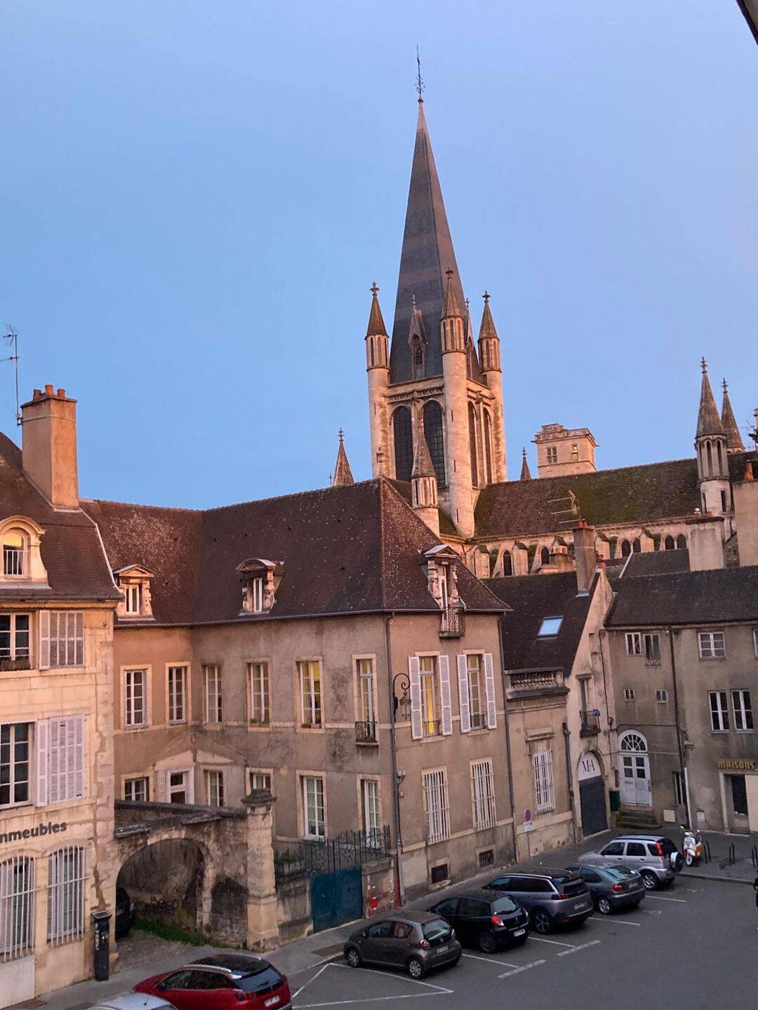 Appartement 5 pièces 130 m² · à Dijon · 129,6 m² · 449 000 €