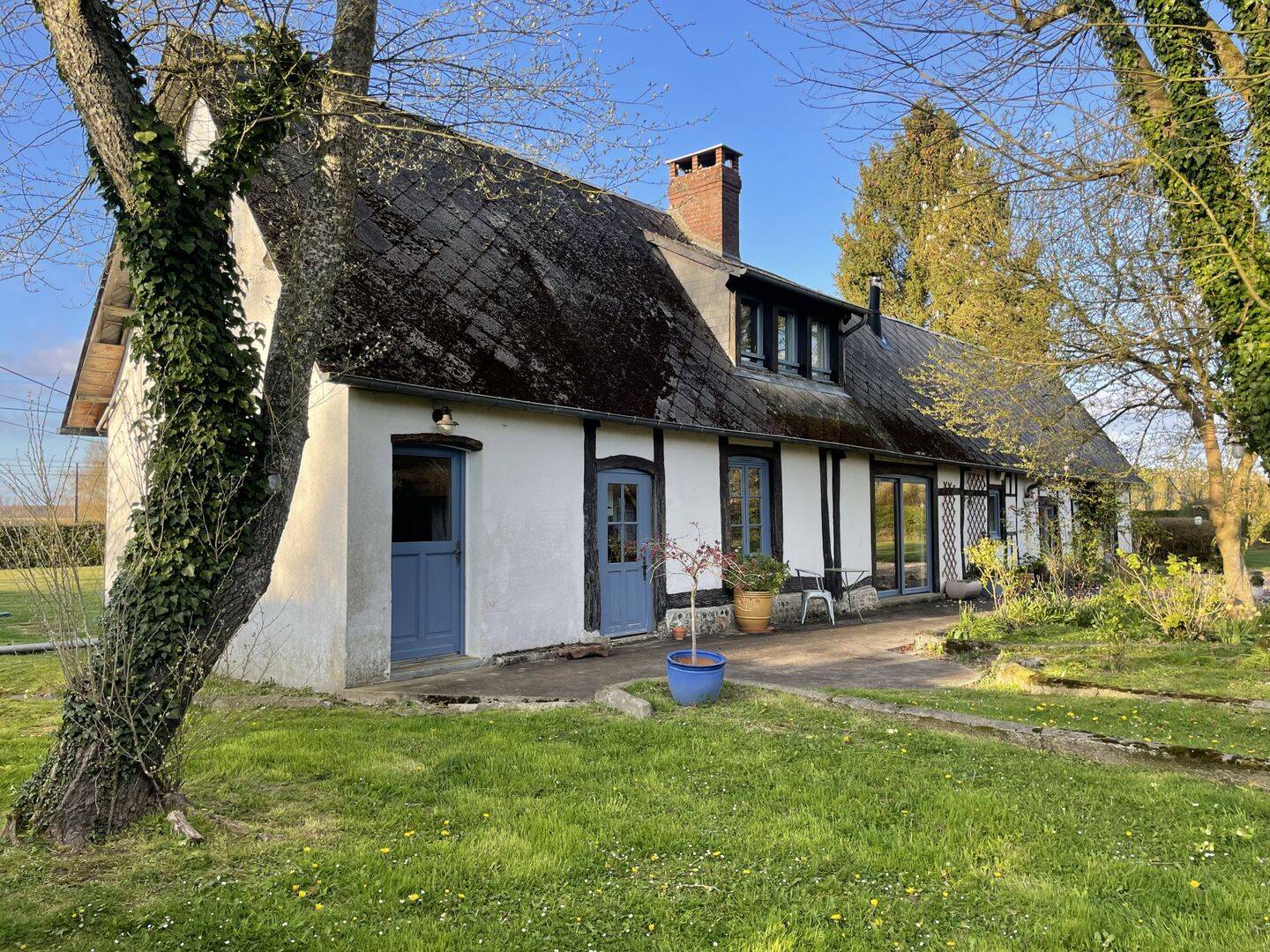 Maison 6 pièces 106 m² · à Lyons-la-Forêt · 106 m² · 215 000 €