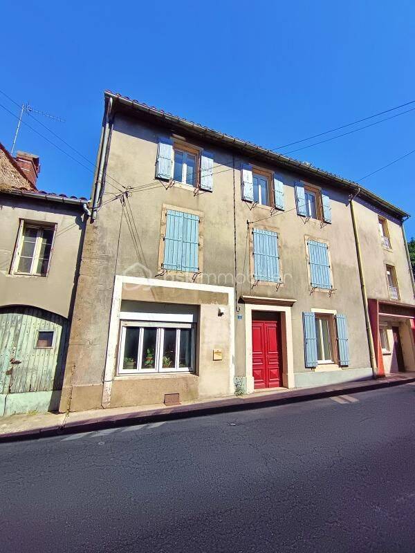 Maison 10 pièces 256 m² · à Labastide-Rouairoux · 256 m² · 120 000 €