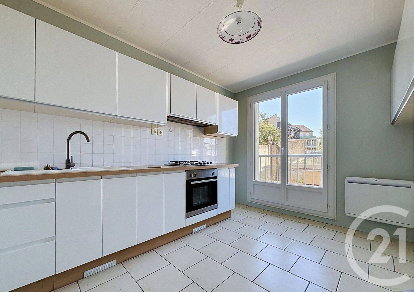 Appartement 4 pièces 86 m² · à Argentan · 86 m² · 610 €/mois