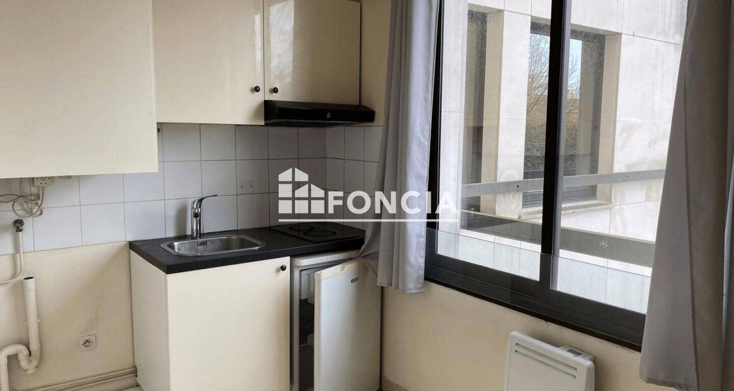Appartement 1 pièce 29 m² · à Évry-Courcouronnes · 29 m² · 574 €