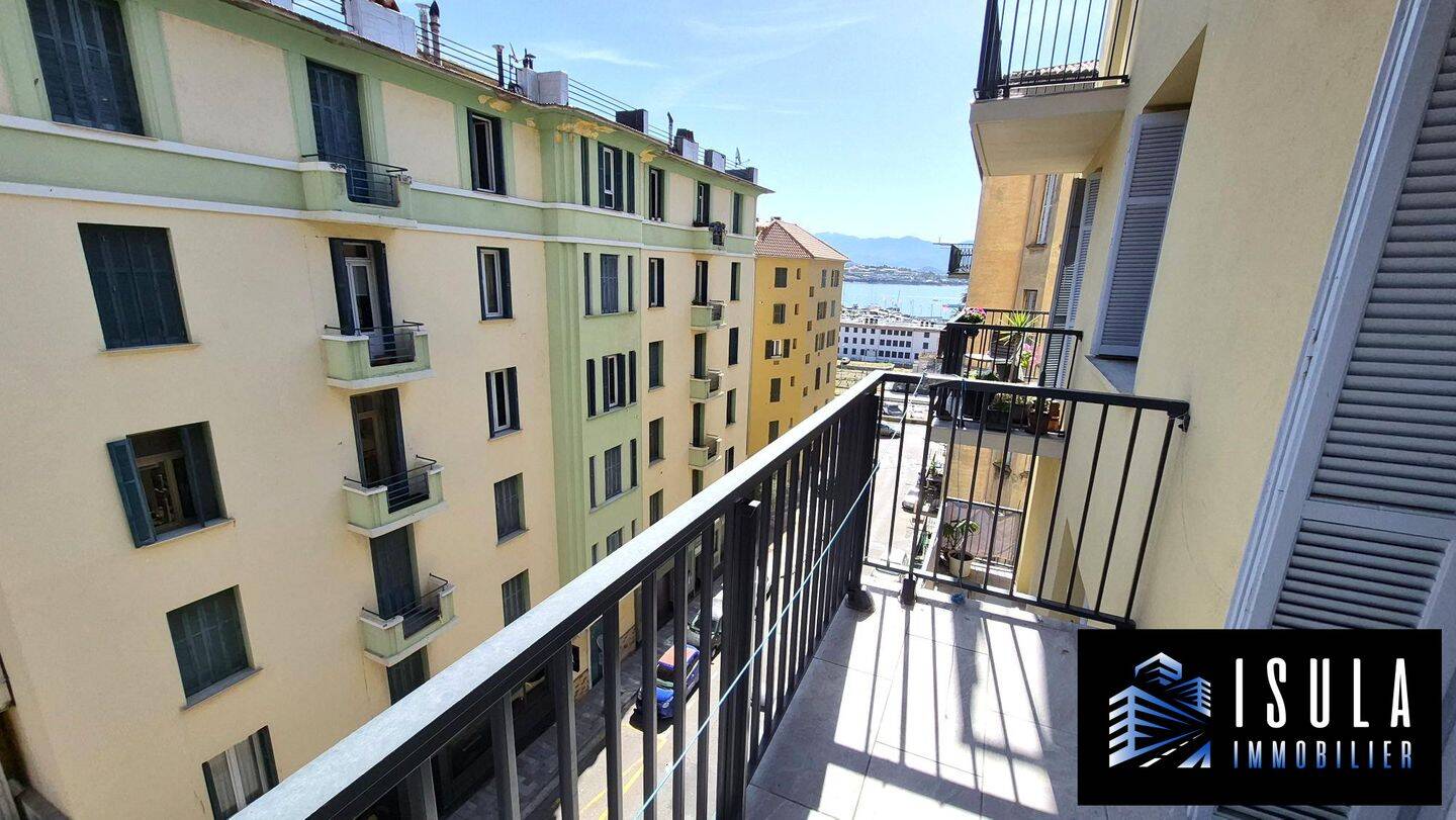 Appartement 3 pièces 65 m² · à Ajaccio · 65 m² · 980 €