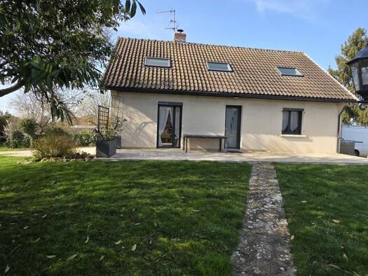 Maison à vendre 225 000 € 6 pièces 4 chambres 120 m² 3 310 m² de terrain Fay-lès-Marcilly 10290