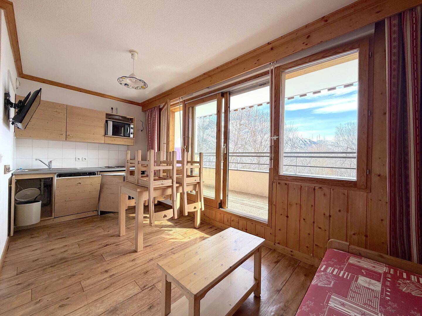 Appartement 1 pièce 24 m² · à Saint-Sorlin-d'Arves · 24 m² · 68 000 €