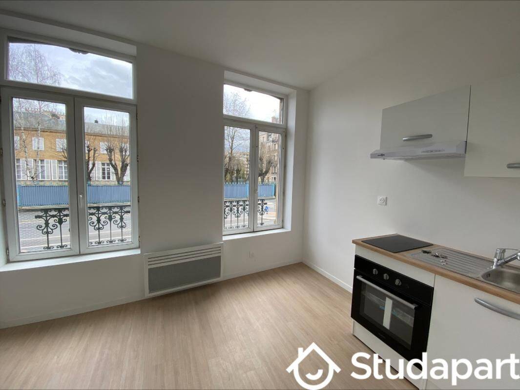 Appartement 1 pièce 15 m² · à Charleville-Mézières · 15 m² · 345 €/mois