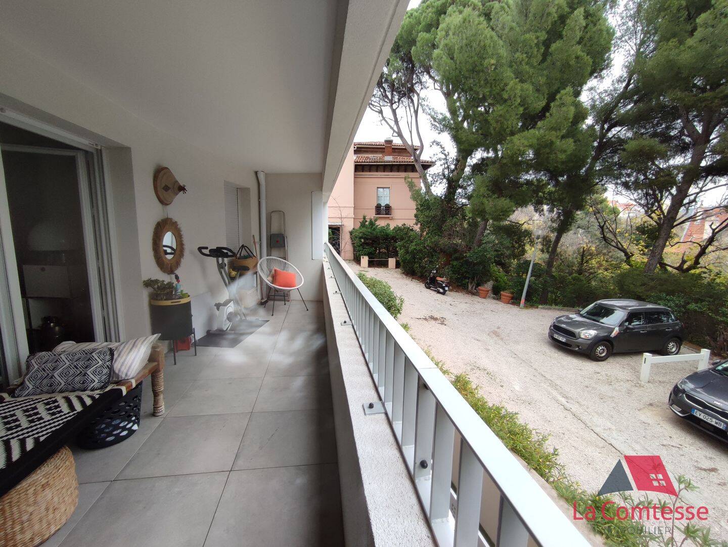 Appartement 4 pièces 77 m² · à Marseille 8ème Arrondissement · 77,1 m² · 2 061 €/mois