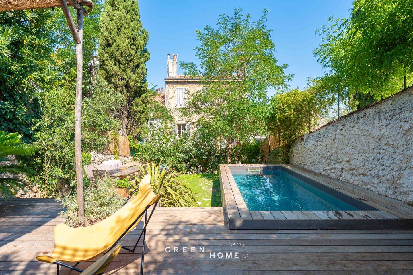 Appartement 4 pièces 93 m² · à Marseille 6ème Arrondissement · 93 m² · 835 000 €