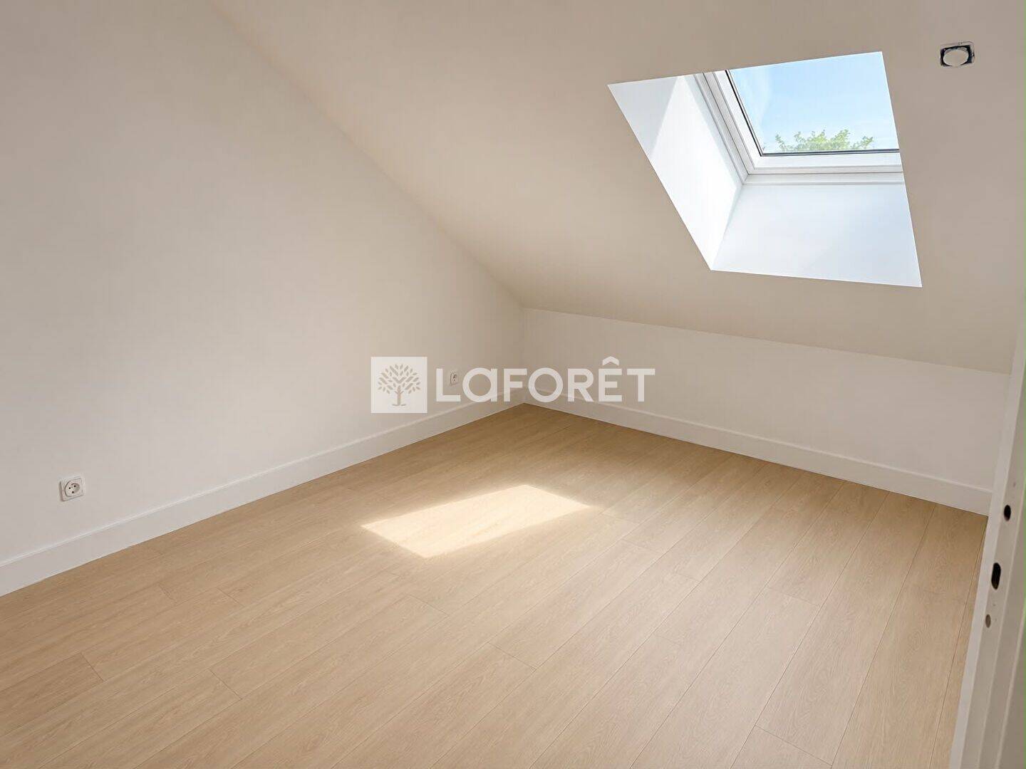 Appartement 2 pièces 25 m² · à Chevry-Cossigny · 25,3 m² · 795 €