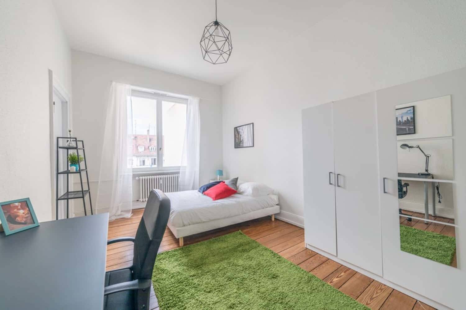 1 pièce 15 m² · à Strasbourg · 15 m² · 704 €
