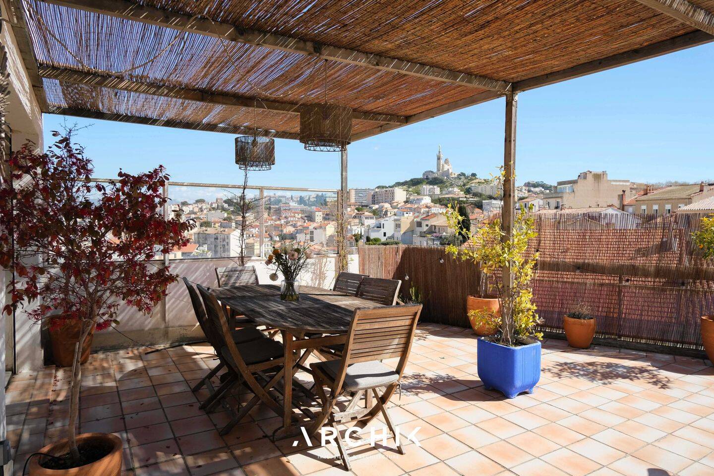 Appartement 3 pièces 90 m² · à Marseille 7ème Arrondissement · 90 m² · 695 000 €