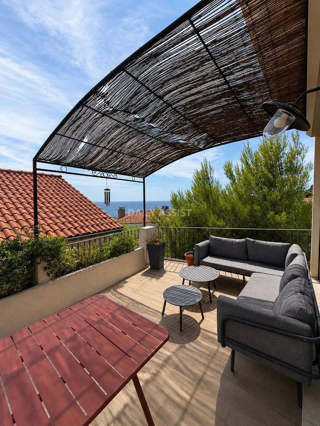 Appartement 3 pièces 89 m² · à Cassis · 89 m² · 2 150 €/mois