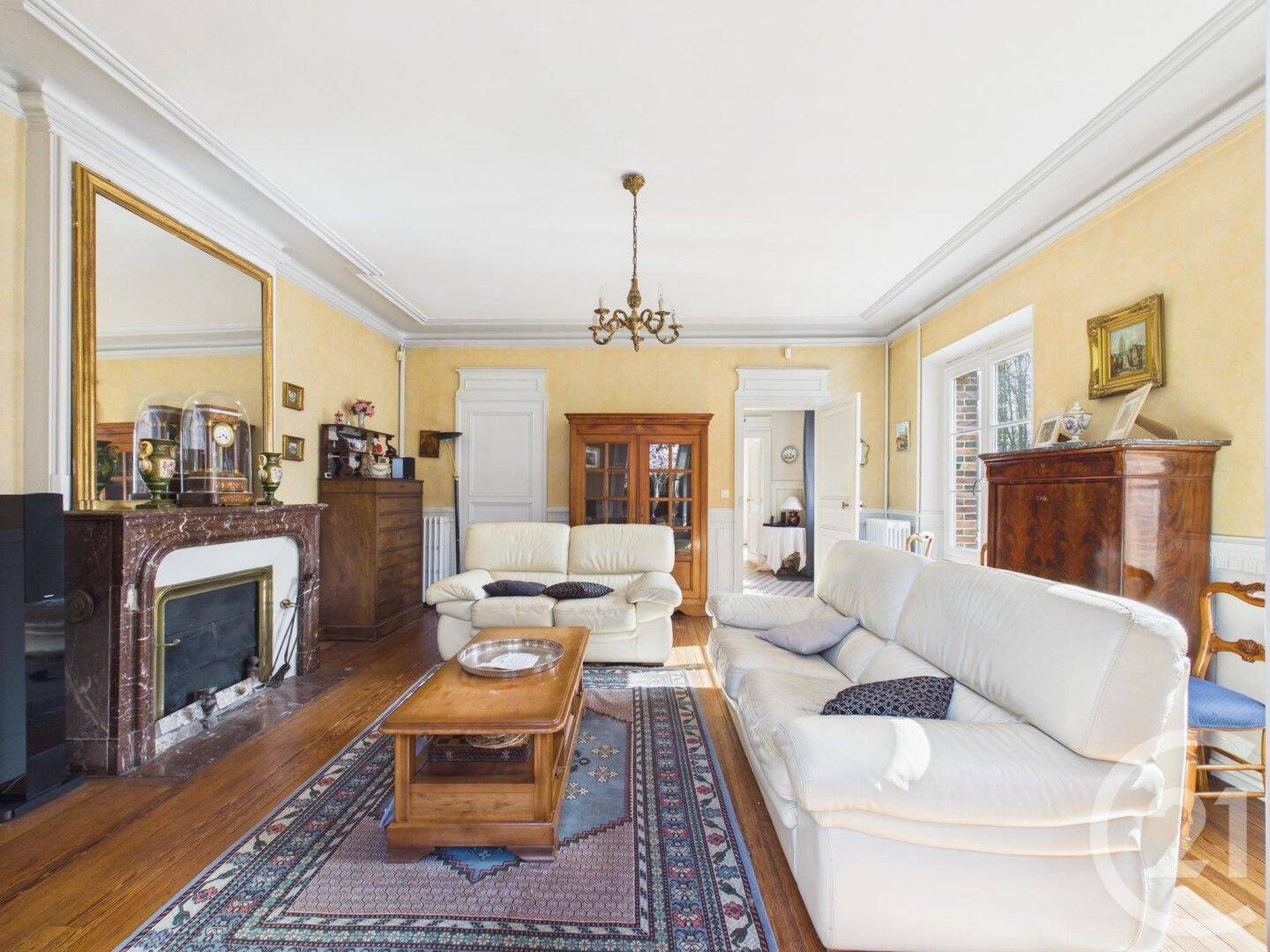Maison 8 pièces 246 m² · à Chartres · 246,1 m² · 435 000 €