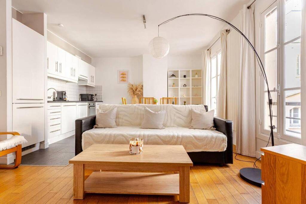 Appartement 2 pièces 49 m² · à Paris 6ème Arrondissement · 49 m² · 3 000 €/mois