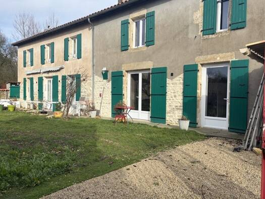 Maison à vendre 220 000 € 7 pièces 5 chambres 171 m² Villefollet 79170