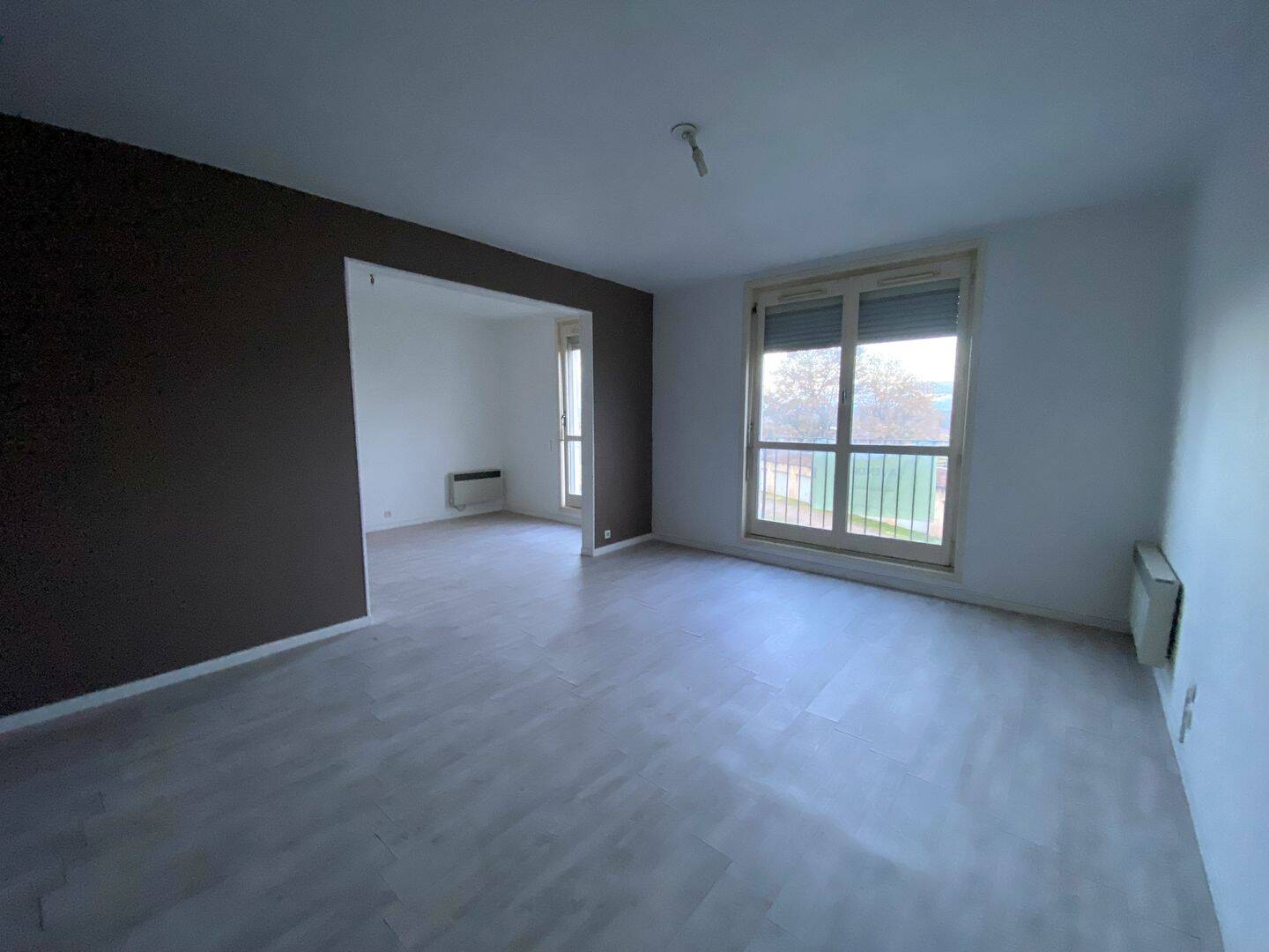 Appartement 3 pièces 60 m² · à Cercy-la-Tour · 60 m² · 25 000 €