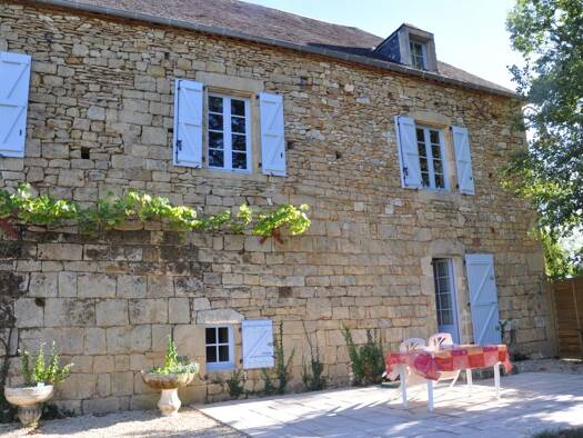 Maison à vendre 533 950 € 11 pièces 8 chambres 275 m² 3 090 m² de terrain Nadaillac-de-Rouge 46350