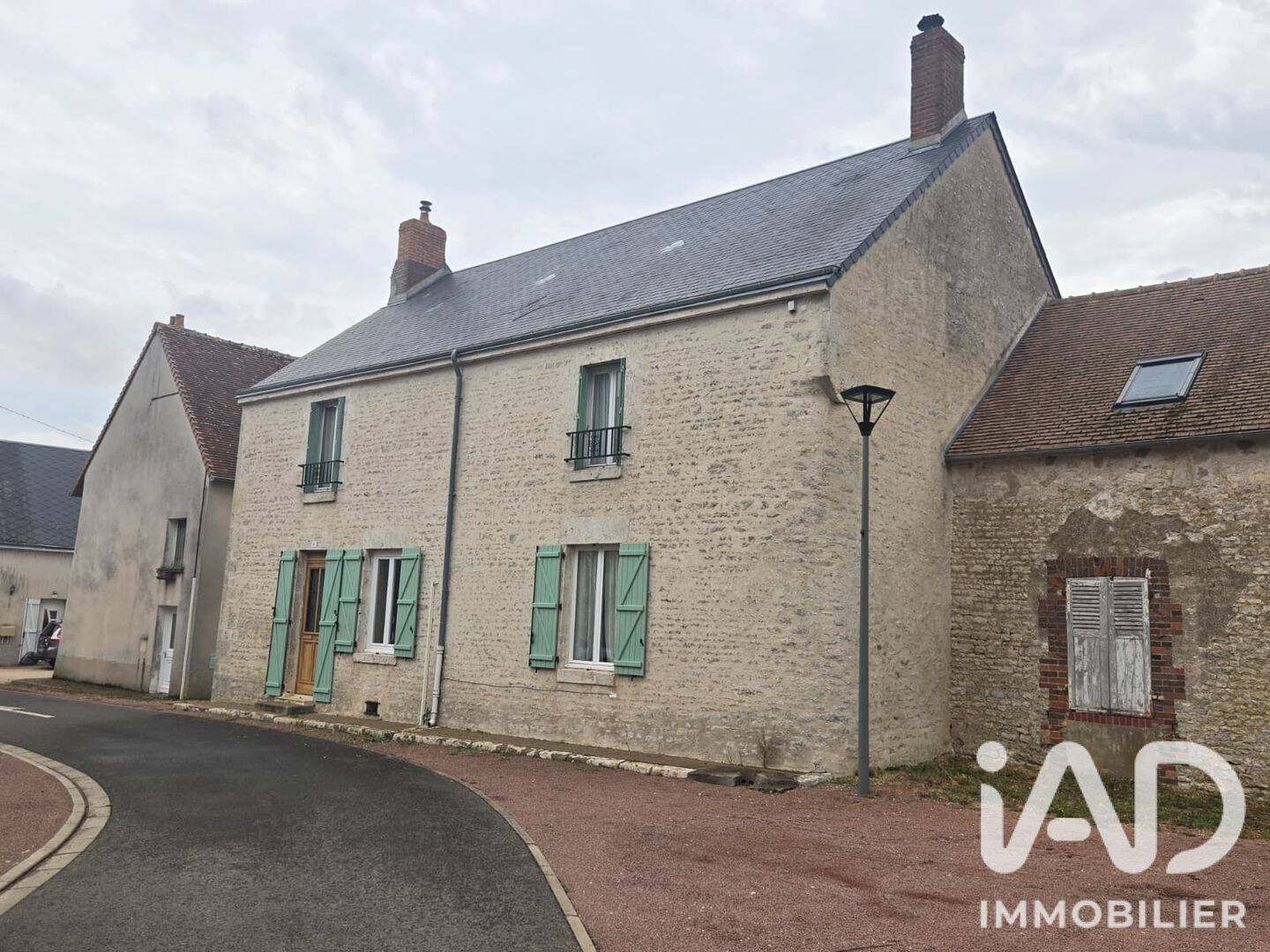 Maison 7 pièces 155 m² · à Beauce la Romaine · 155 m² · 169 990 €