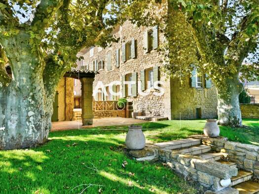 Maison à vendre 1 145 000 € 7 pièces 4 chambres 220 m² 1 100 m² de terrain Grans 13450