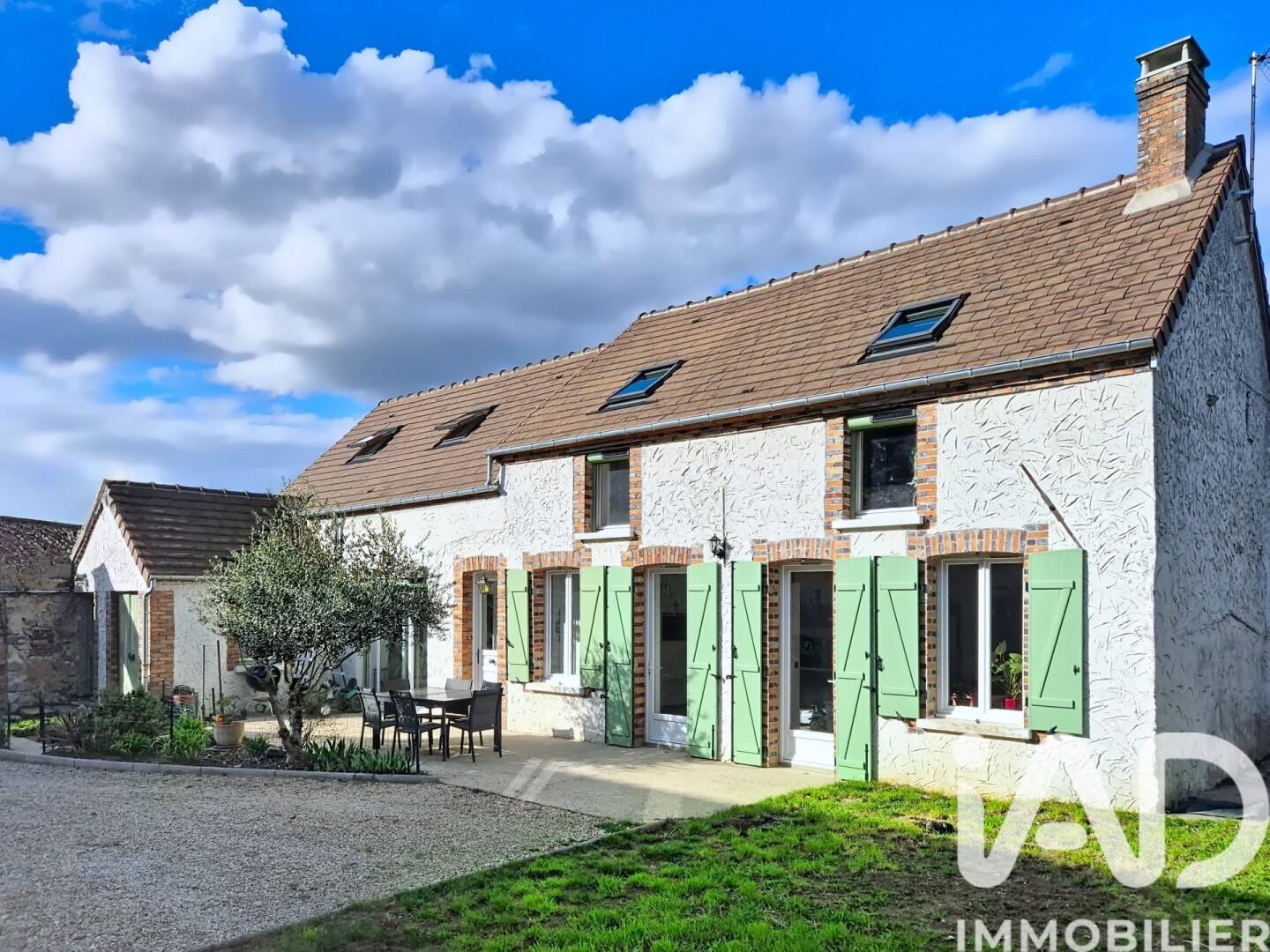 Maison 5 pièces 124 m² · à Villeblevin · 124 m² · 219 000 €