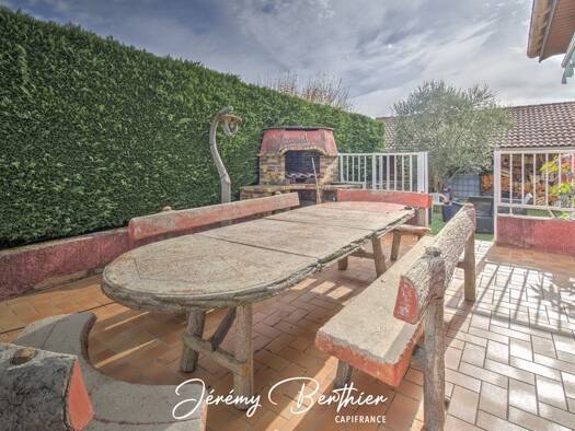 Maison à vendre 470 000 € 5 pièces 4 chambres 137 m² 802 m² de terrain Ouest Miribel 01700