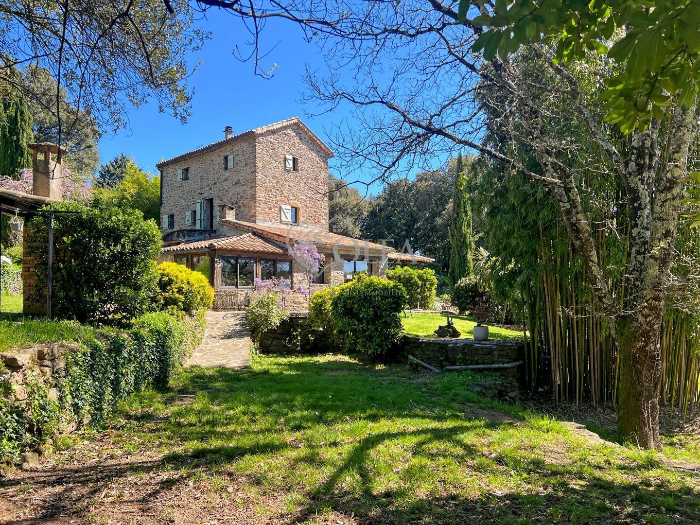 Maison 7 pièces 152 m² · à Saint-Ambroix · 152 m² · 695 000 €