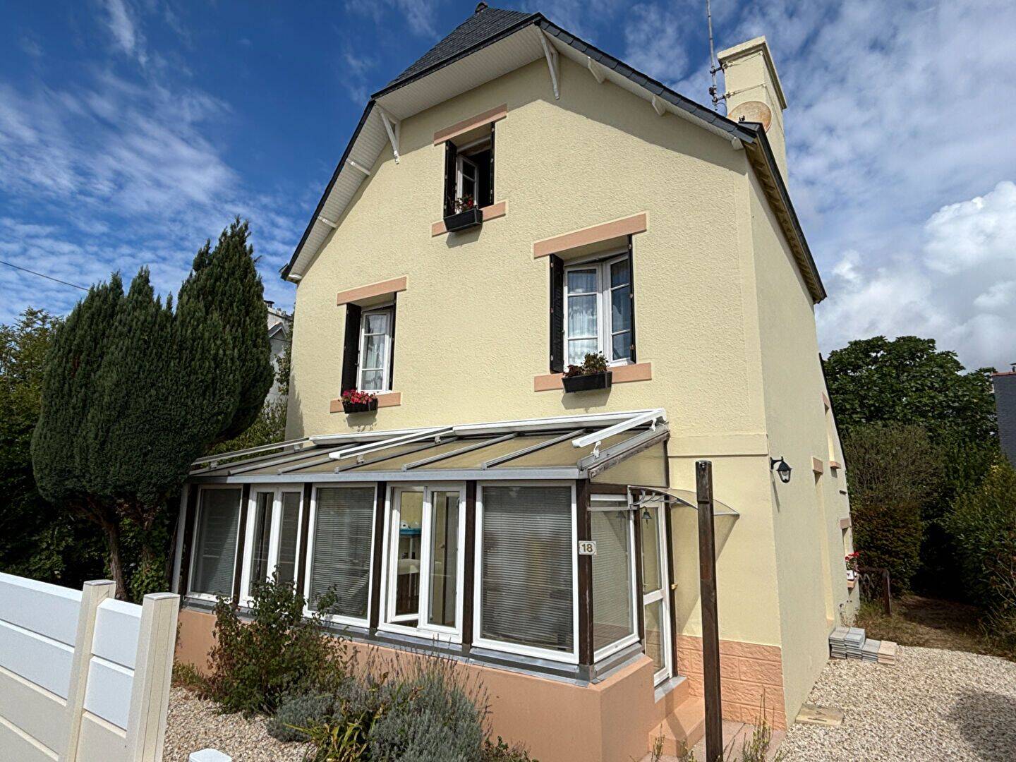 Maison 6 pièces 80 m² · à Moëlan-sur-Mer · 80 m² · 270 400 €