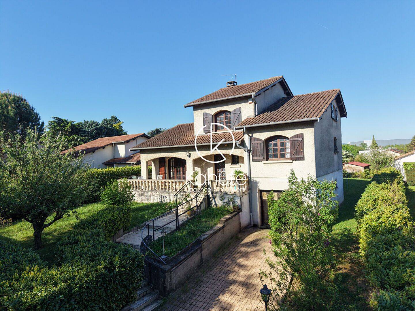 Maison 5 pièces 116 m² · à Champagne-au-Mont-d'Or · 116,2 m² · 569 000 €
