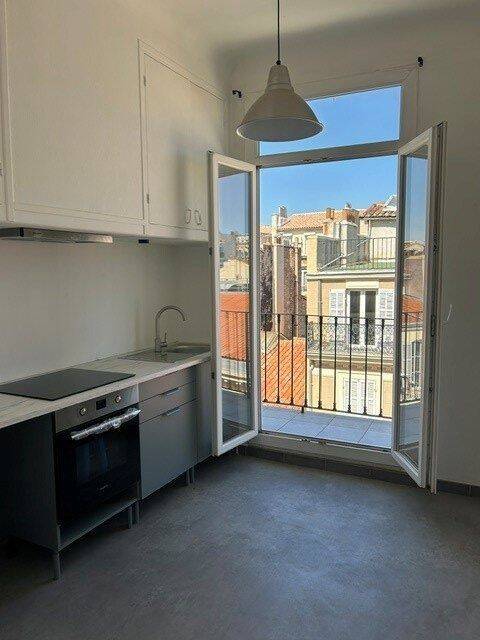 Appartement 2 pièces 55 m² · à Marseille 6ème Arrondissement · 55 m² · 1 025 €