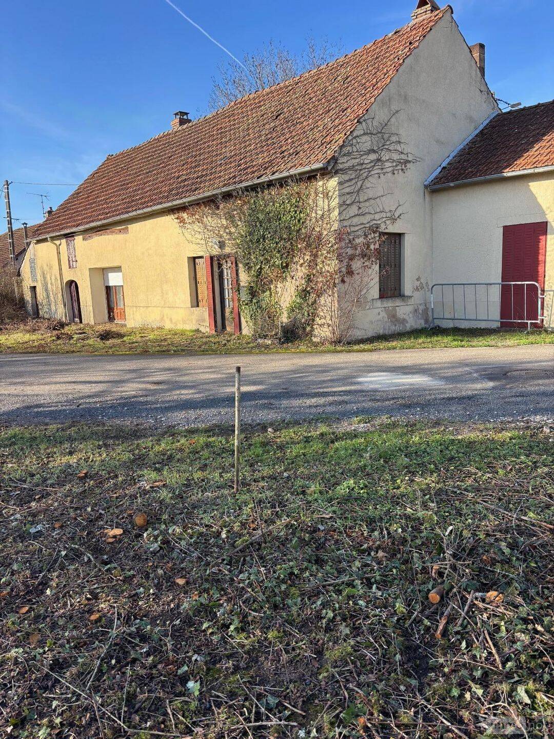 Maison 5 pièces 87 m² · à Thury · 87,4 m² · 53 000 €