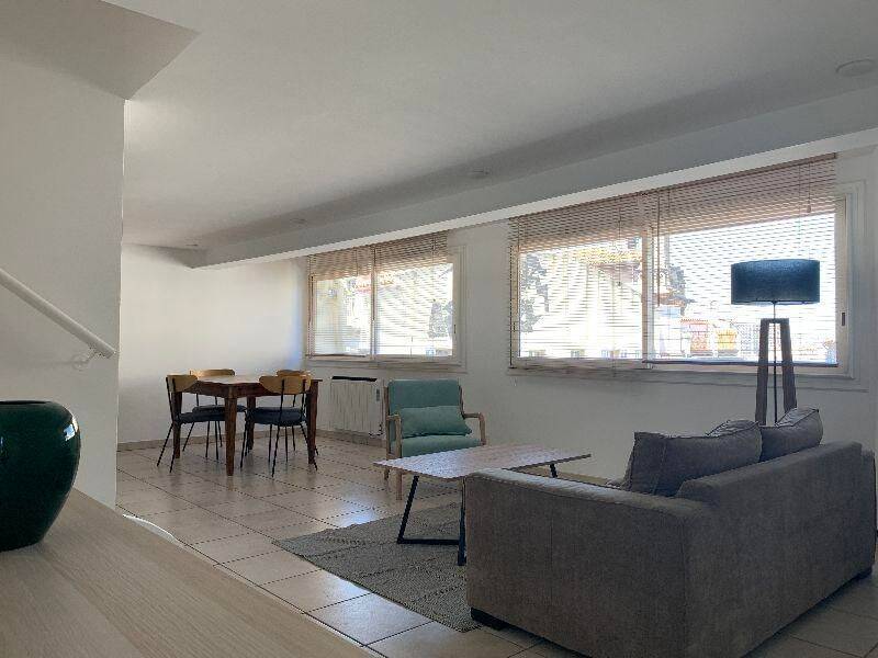 Appartement 3 pièces 75 m² · à Marseille 6ème Arrondissement · 75,3 m² · 1 350 €