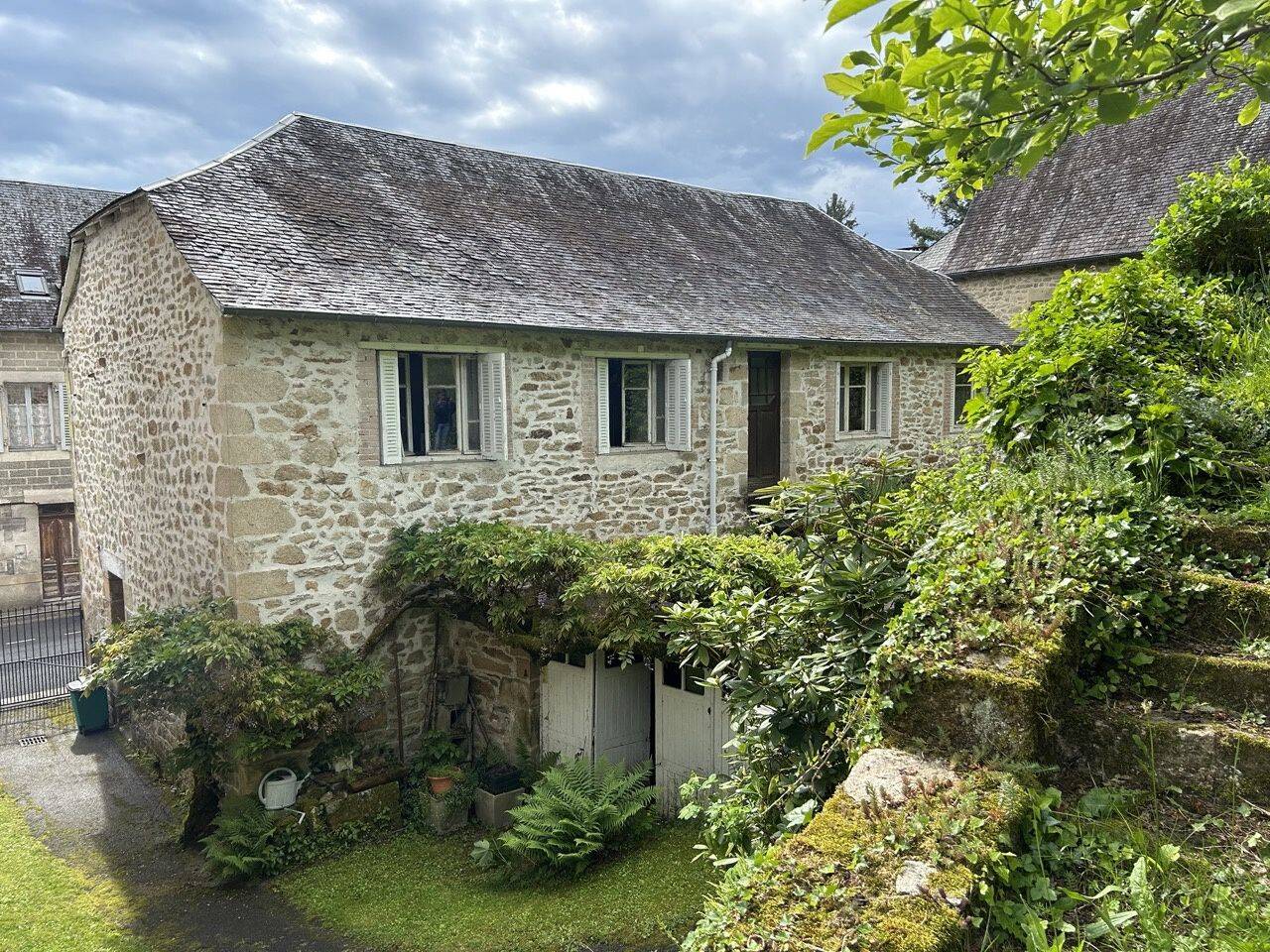 Maison 6 pièces 95 m² · à Corrèze · 95 m² · 49 500 €