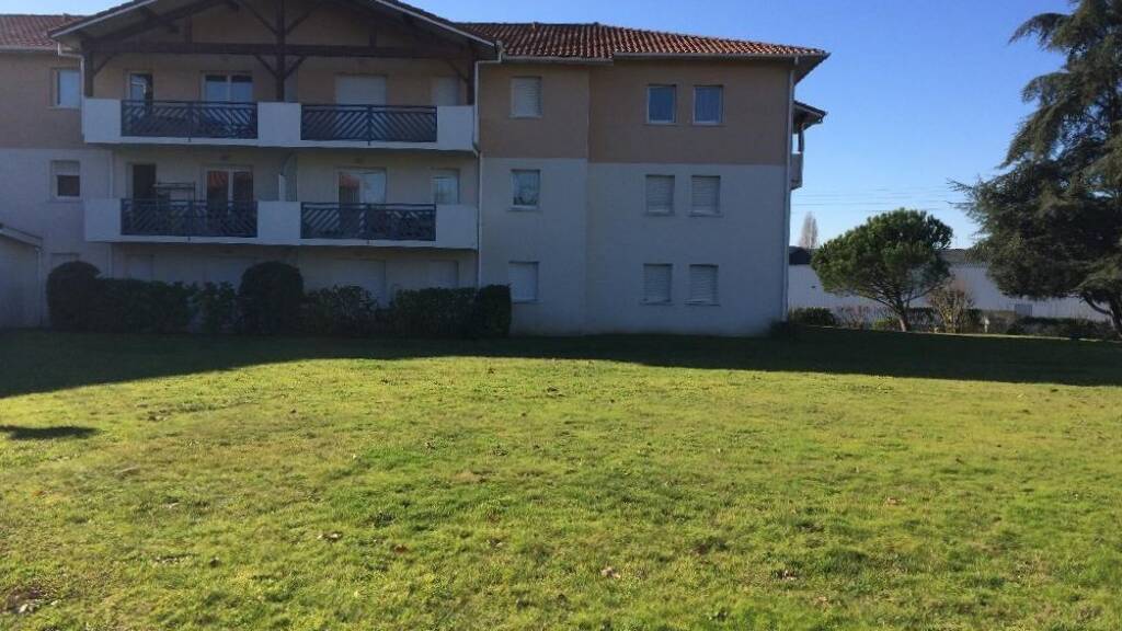 Appartement à louer 571 € 2 pièces 1 chambre 56 m² RDC Saint Vincent Dax 40100