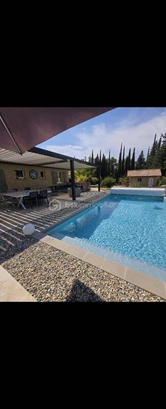 Maison 7 pièces 110 m² · à Vallon-Pont-d'Arc · 110 m² · 590 000 €