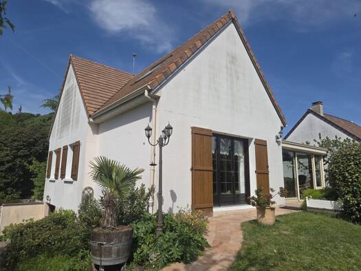 Maison à vendre 449 000 € 8 pièces 4 chambres 142,9 m² 802 m² de terrain Bessancourt 95550