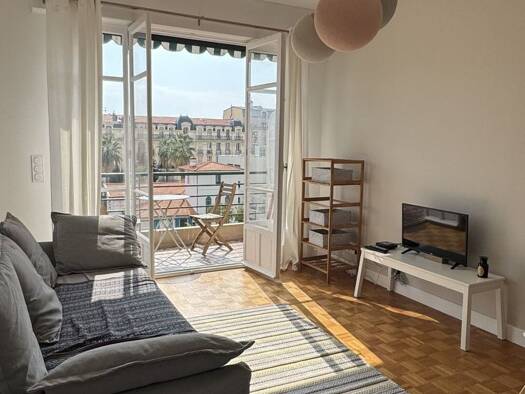 Appartement à vendre 405 000 € 2 pièces 1 chambre 50 m² Fleurs-Gambetta  Nice 06000