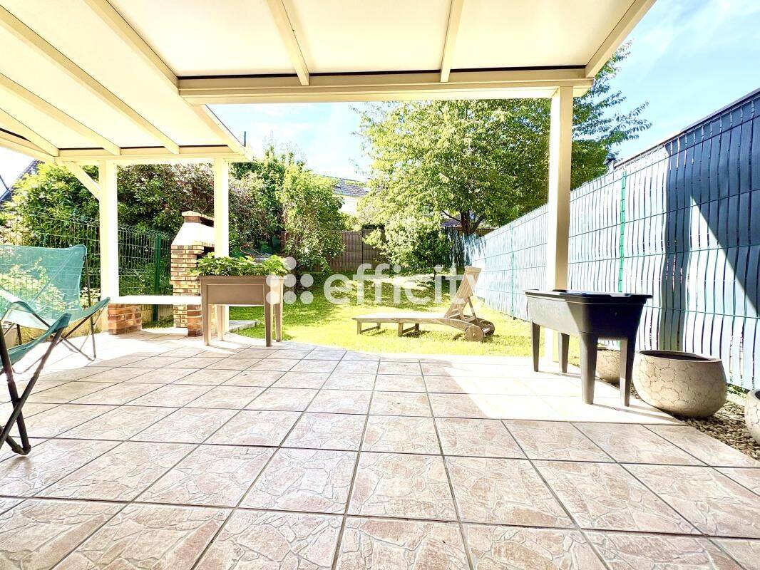 Maison 5 pièces 100 m² · à Saint-Martin-du-Tertre · 100 m² · 319 000 €