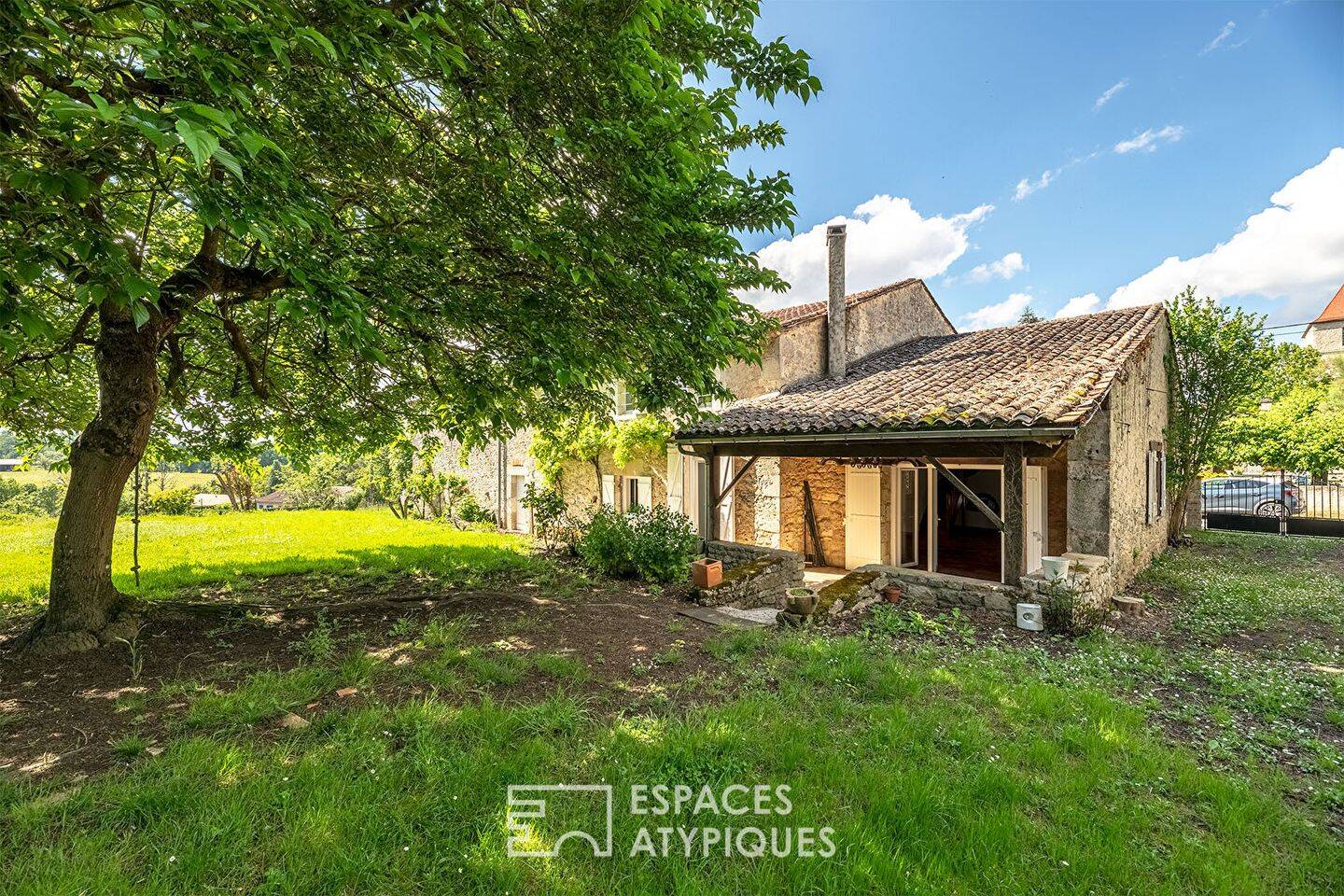 Maison 10 pièces 192 m² · à Saint-Méard-de-Gurçon · 192 m² · 243 000 €