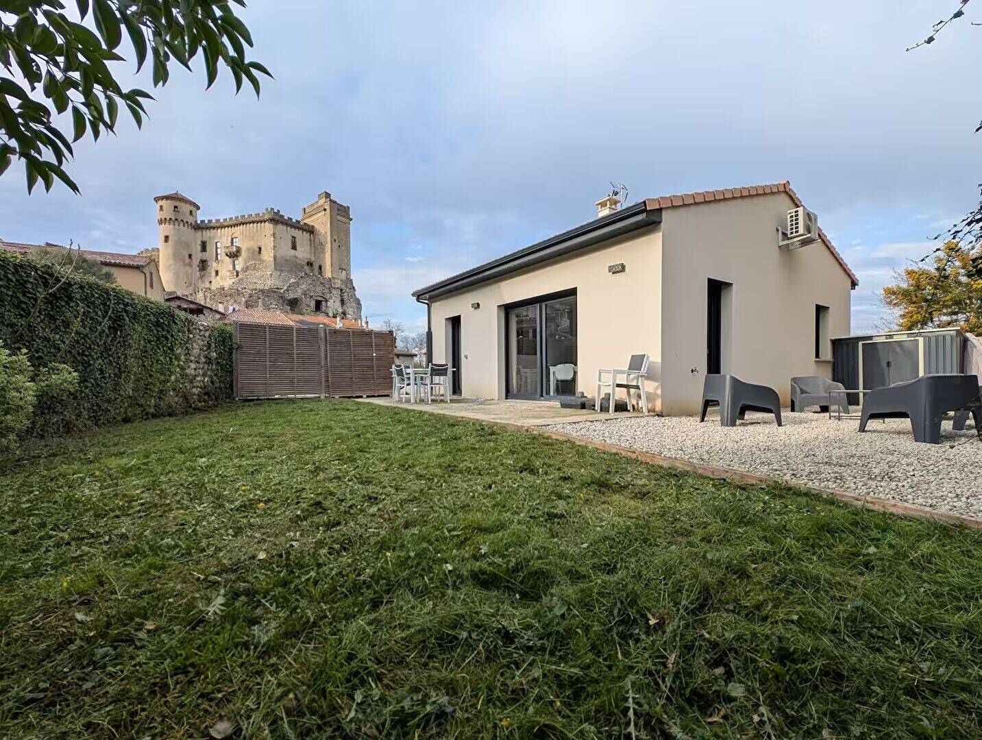 Maison 3 pièces 67 m² · à Châteaubourg · 67 m² · 1 250 €