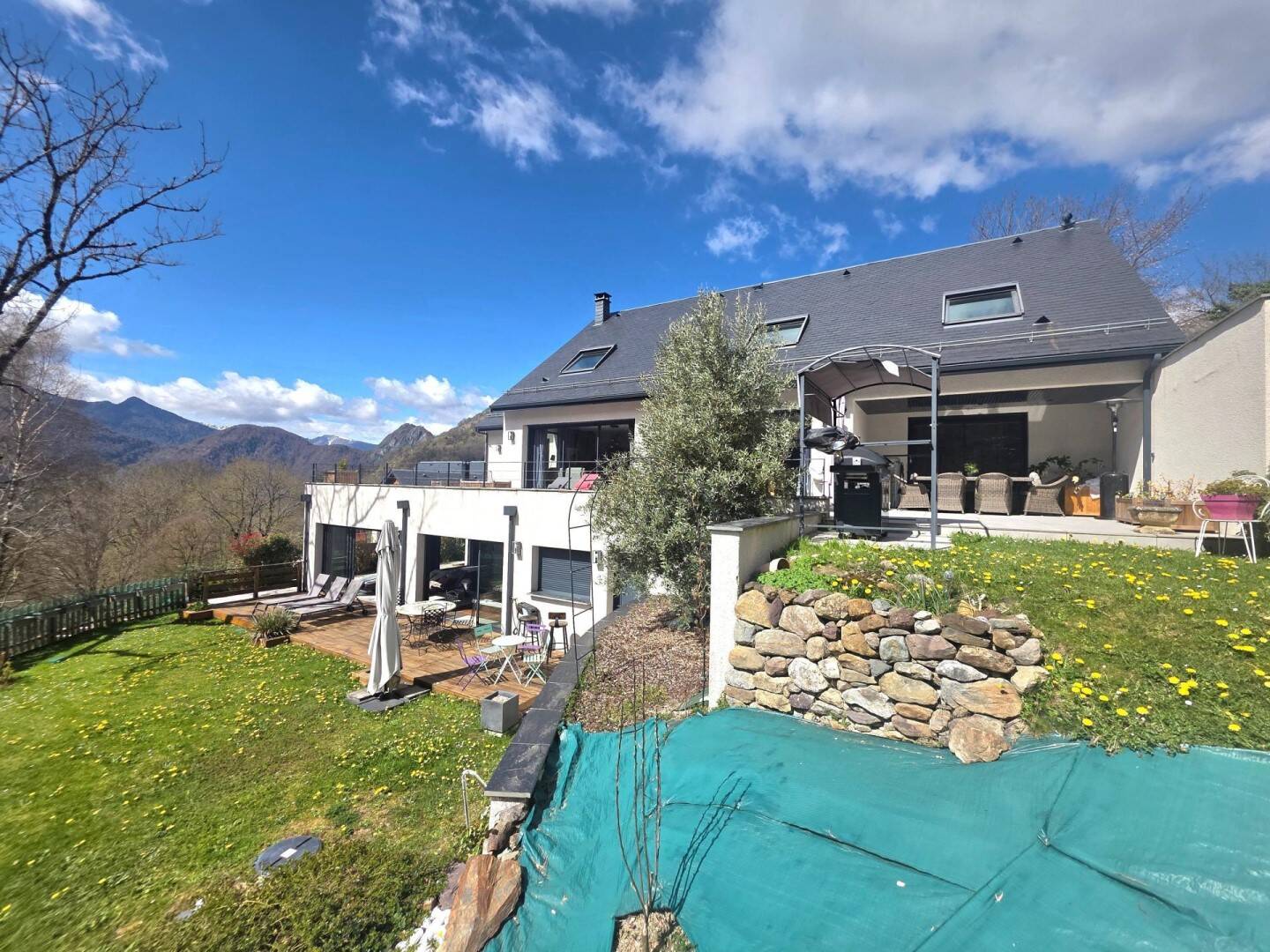Maison 8 pièces 350 m² · à Boutx · 350 m² · 889 000 €