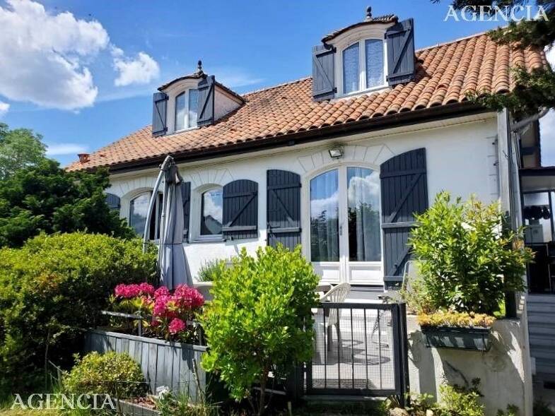 Maison à vendre 465 000 € 8 pièces 7 chambres 150 m² 542 m² de terrain La Queue en Brie 94510