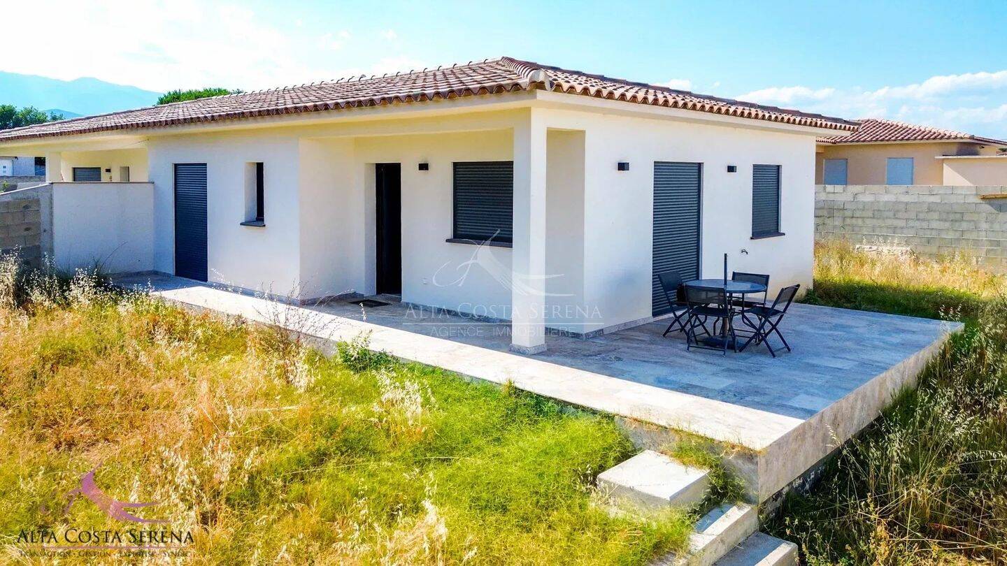 Maison 3 pièces 65 m² · à Prunelli-Di-Fiumorbo · 64,7 m² · 270 000 €