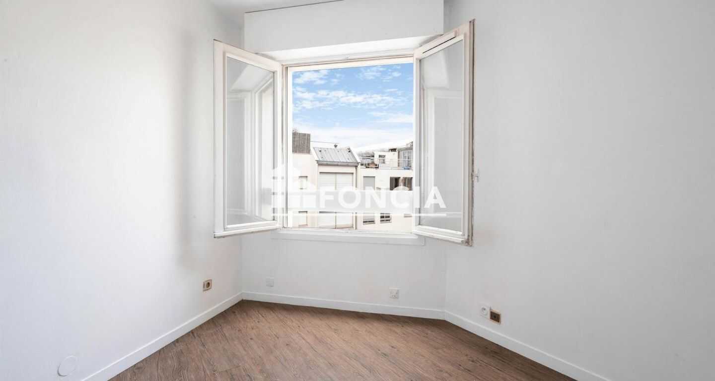 Appartement 1 pièce 15 m² · à Paris 3ème Arrondissement · 14,5 m² · 198 000 €