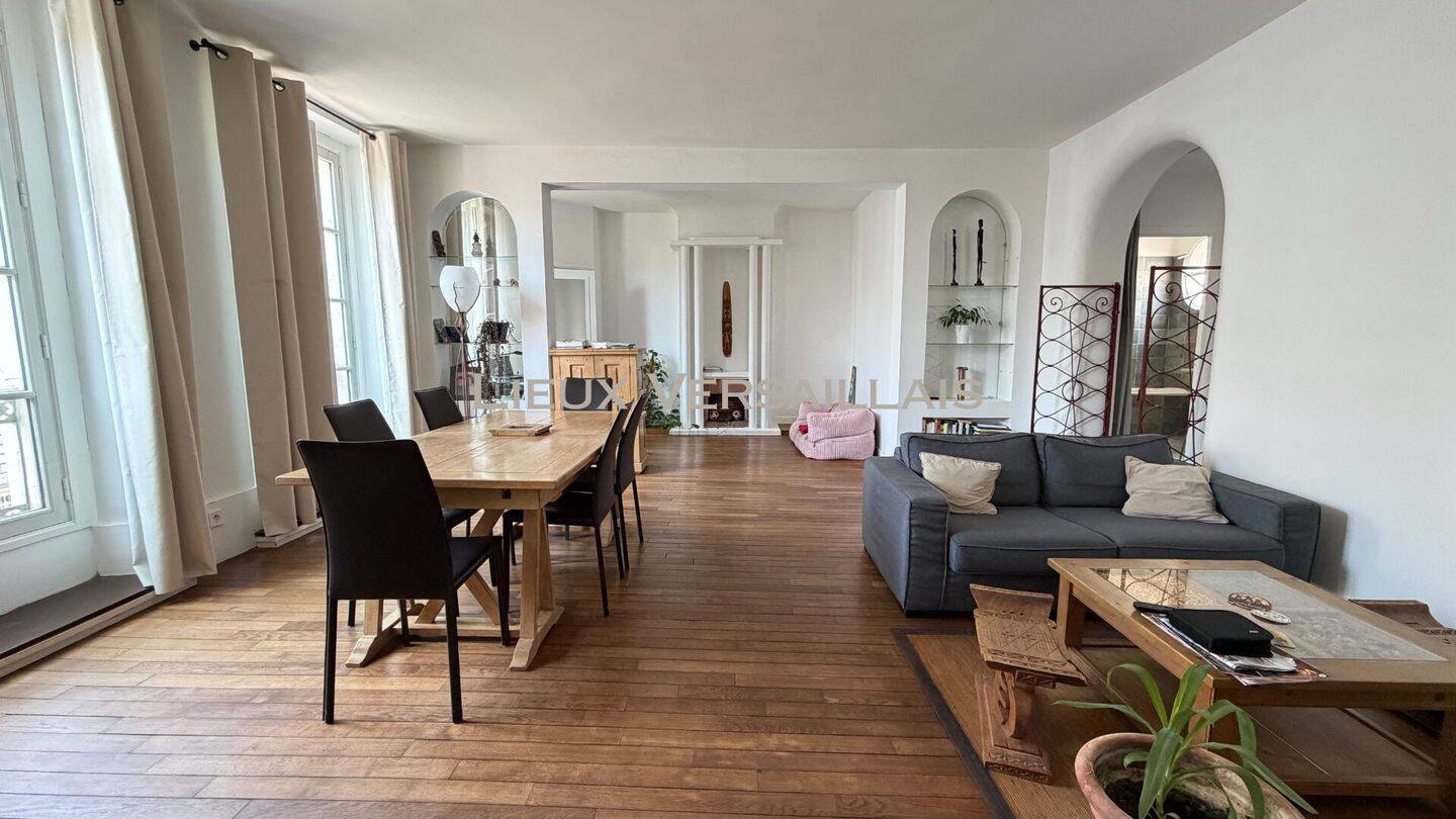 Appartement 4 pièces 97 m² · à Versailles · 97,2 m² · 2 550 €/mois