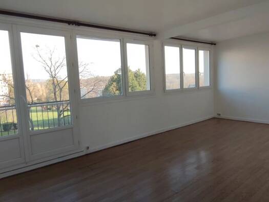 Appartement à vendre 100 000 € 4 pièces 2 chambres 67,8 m² Étage 3/7 Nord Avon 77210